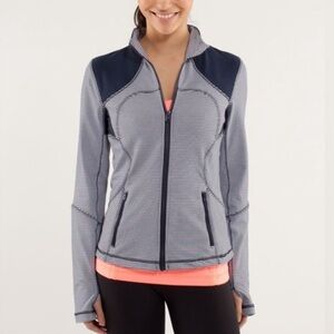Lululemon womens Forme Full zip Navy gingham jacket 6